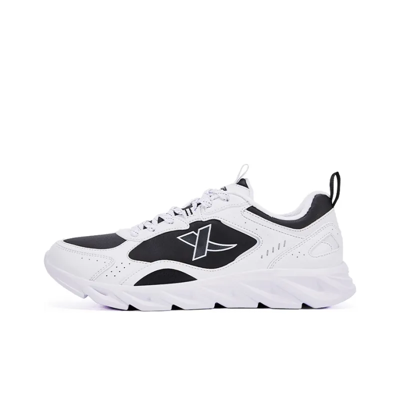 XTEP Abrasion Resistant Lightweight Thermal Low Top Running Shoes Men's White Black-1