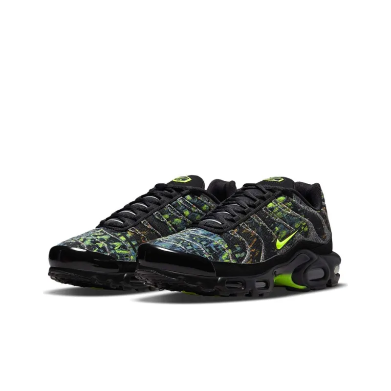 Nike Air Max Plus Sustainable Black Volt-2