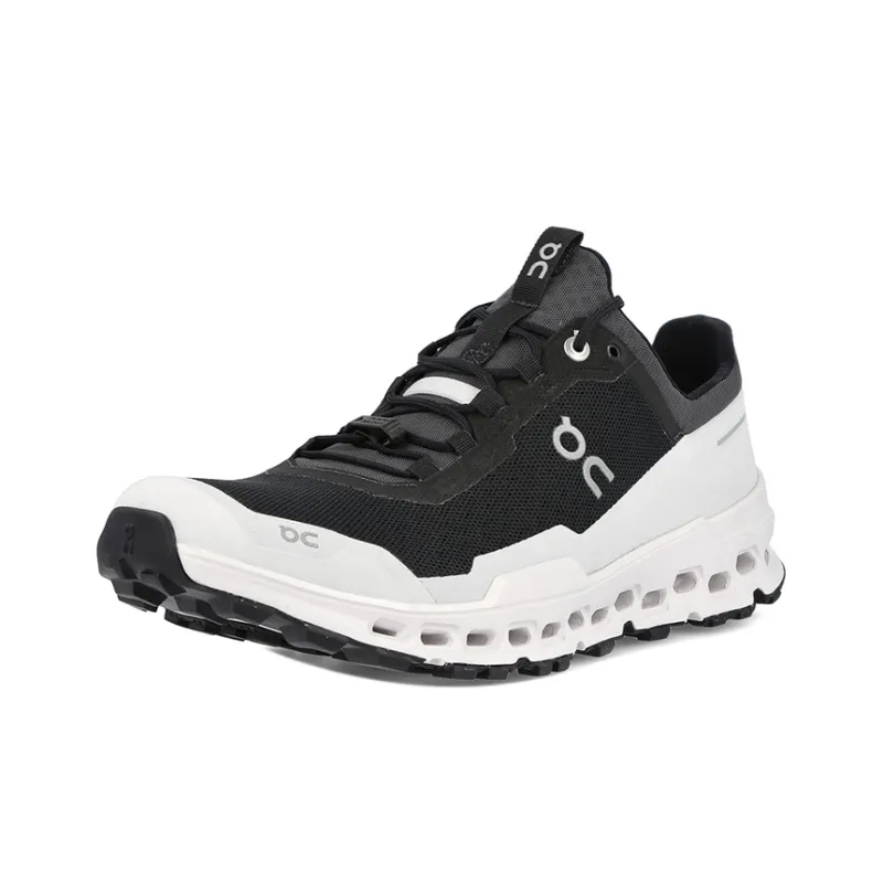 On Running Cloudultra Black White-2
