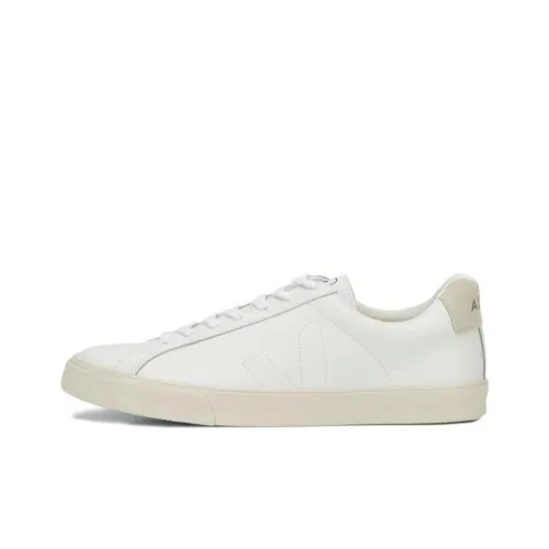 Veja Logo Embroidered Low-Top Sneakers