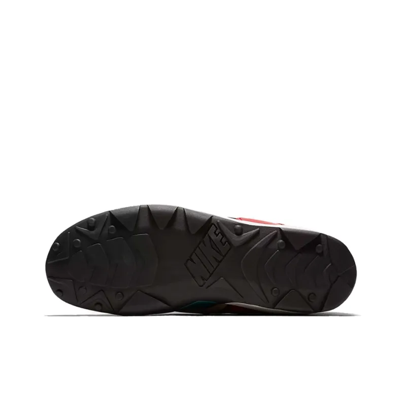 Nike Air Revaderchi Outback Throwback-3