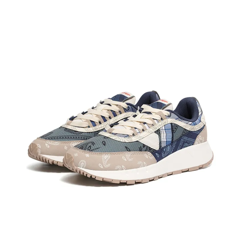 XTEP Regional Accent Unchanged Cushioning Anti Slip And Wear Resistant Low Top Running Shoes Men's Green Beige-2