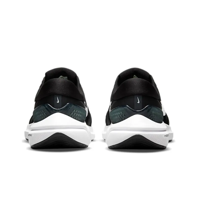 Nike Air Zoom Vomero 16 Extra Wide 'Black White'-4