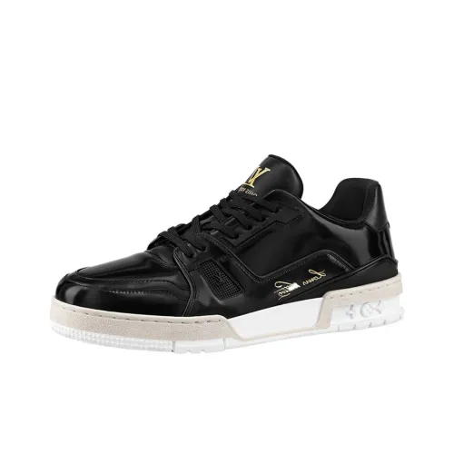 LOUIS VUITTON Trainer Black Glazed Signature