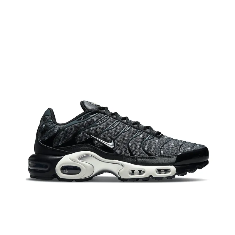 Nike Air Max Plus Se Black Chrome-1