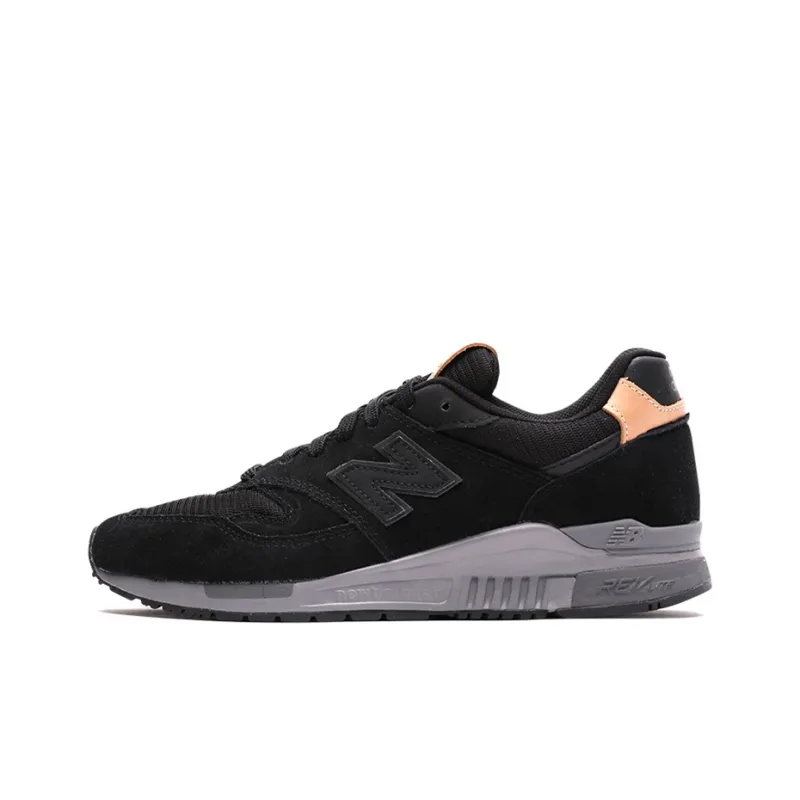 New Balance 840 Shoes Black-0