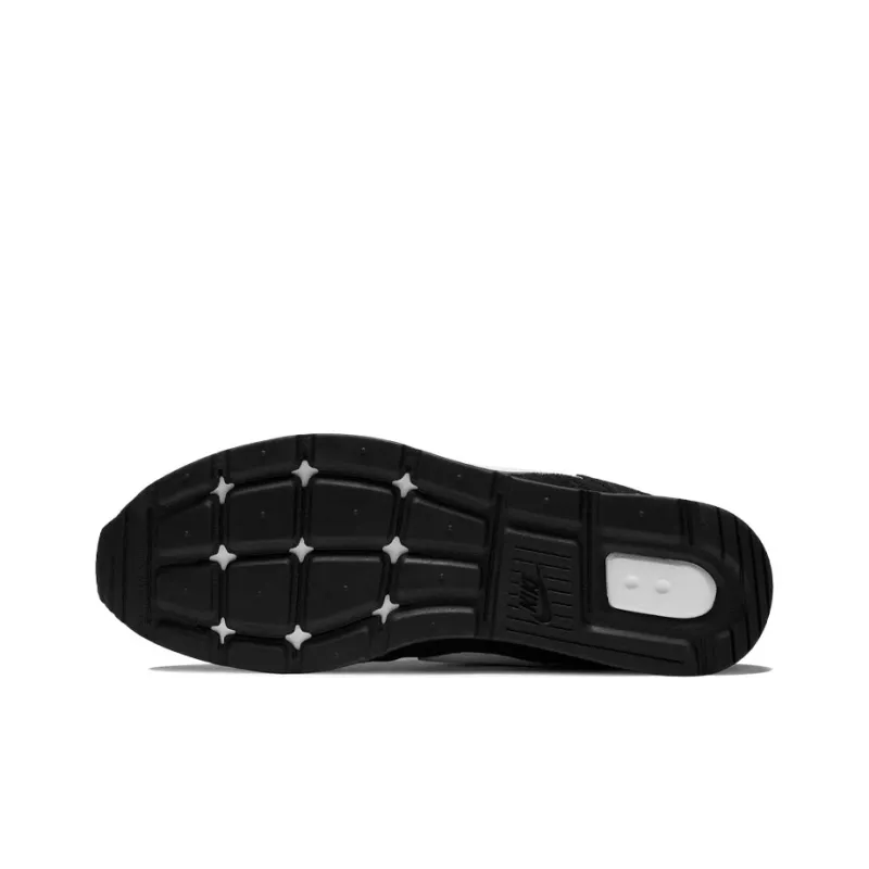 Nike Venture Low Top Black/White-5