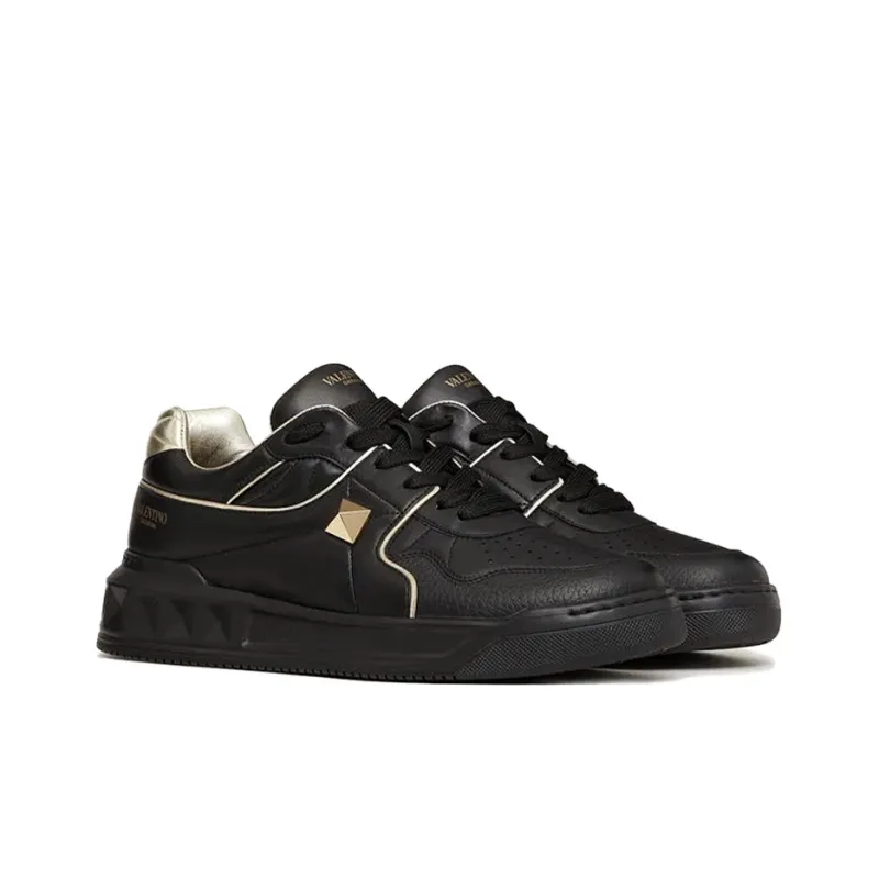 Valentino One Stud GARAVANI Low Top Stylish Skateboarding Shoes Men's Black-2
