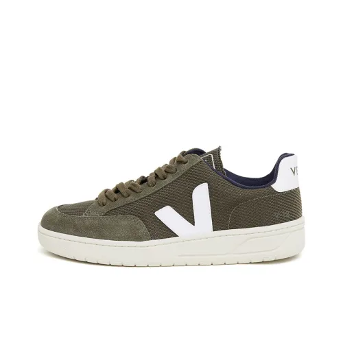 VEJA V-12 Olive White