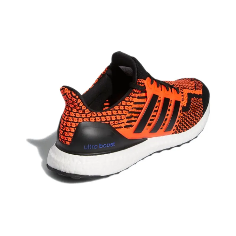 Adidas Ultra Boost 5.0 Dna Solar Red Black-3