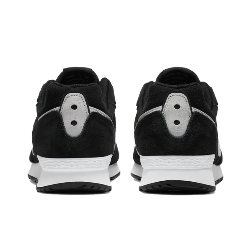 Nike Venture Low Top Black/White-4