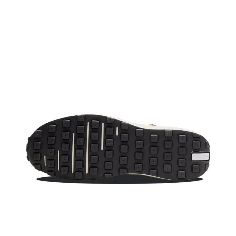 Nike Waffle One Se Dark Beetroot-5