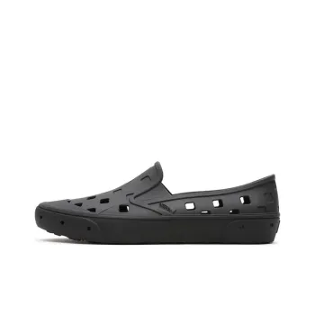 Vans Trek Slip On Triple Black