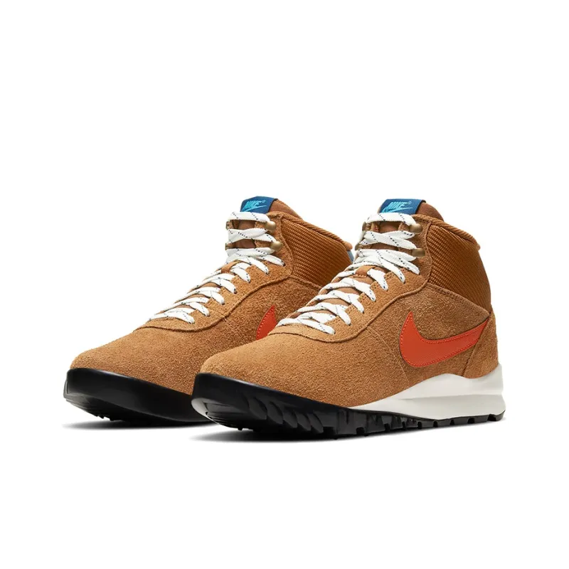 Nike Hoodland Boot 'Light British Tan'-2
