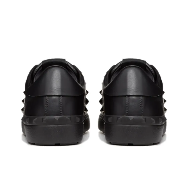 Valentino ROCKSTUD UNTITLED Low Top Stylish Skateboarding Shoes Men's Black-4