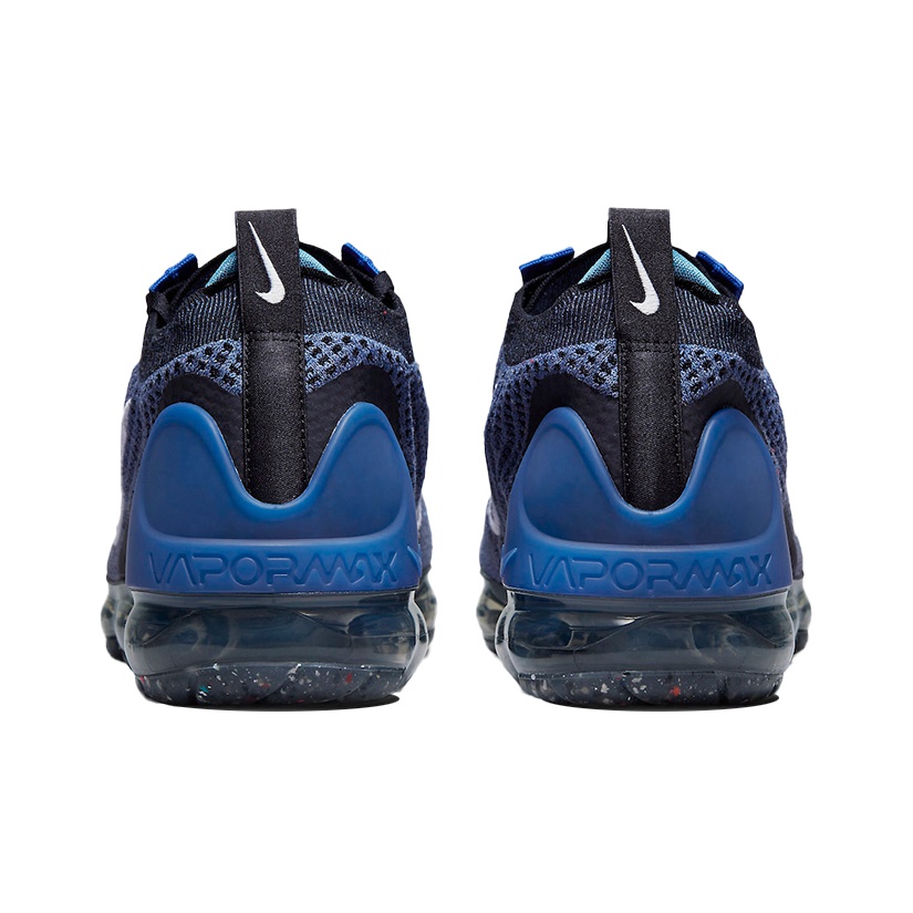 Nike running vapormax flyknit trainers in black and blue best sale