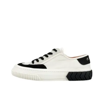 Both Tyres Low Top Stylish Skateboarding Shoes Men's White