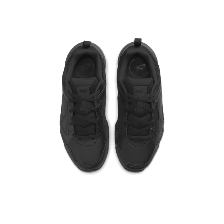 Nike Defy All Day Extra Wide 'Triple Black'-3