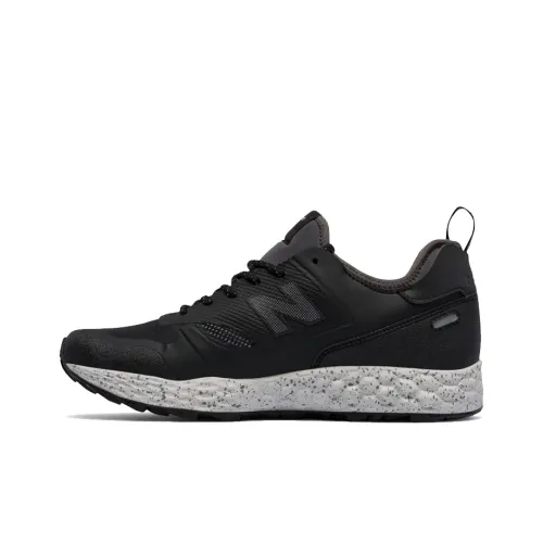 New Balance Trailbuster Running Shoes Men Low-Top Black/White