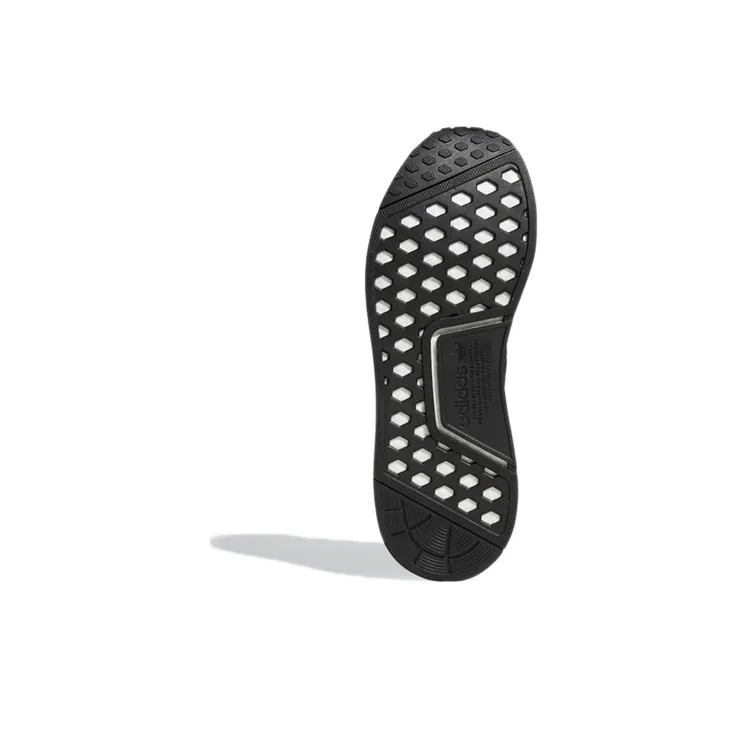 Adidas Nmd R1 V2 Black Logo Patch-5