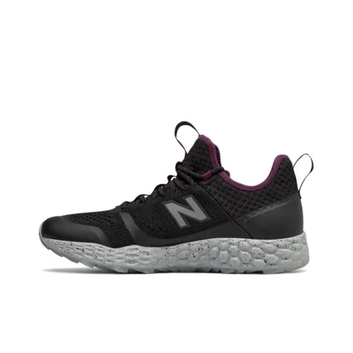 New Balance Trailbuster Running Shoes Men Low-Top Black/Red/White