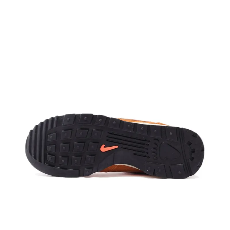 Nike Hoodland Suede Tawny-4