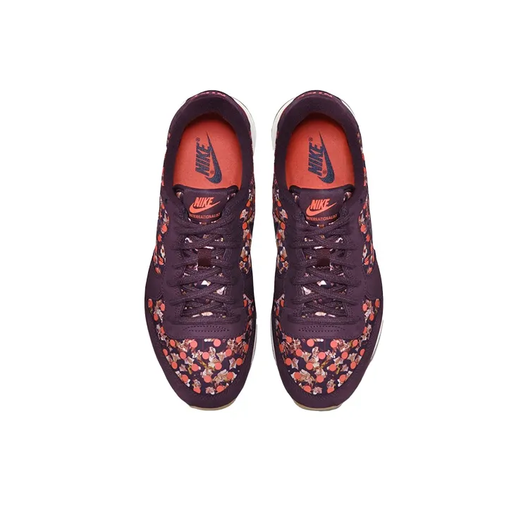 Nike W Internationalist Lib Qs Deep Burgundy Women's-1