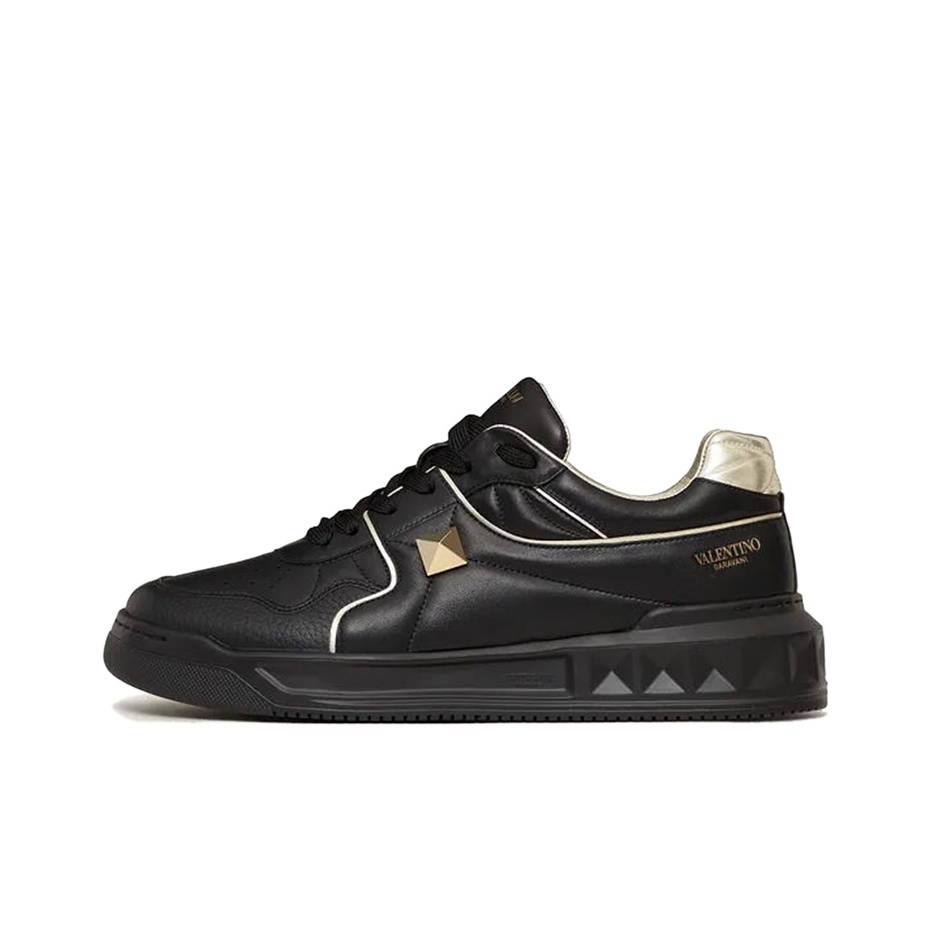 All black fashion valentino trainers