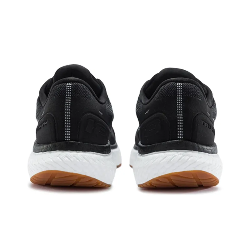 saucony Triumph 18 'Black Gum'-3