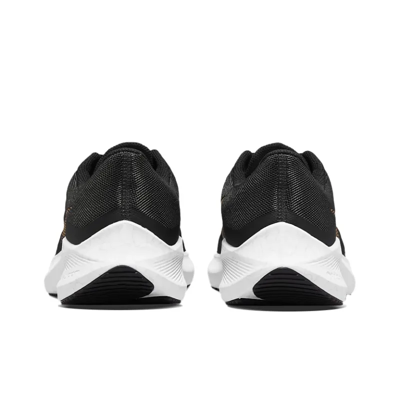 Nike Air Zoom Winflo 8 'Black Metallic Gold'-4
