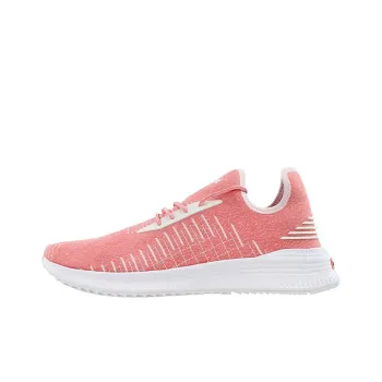 PUMA Avid Evoknit Low Top Pink