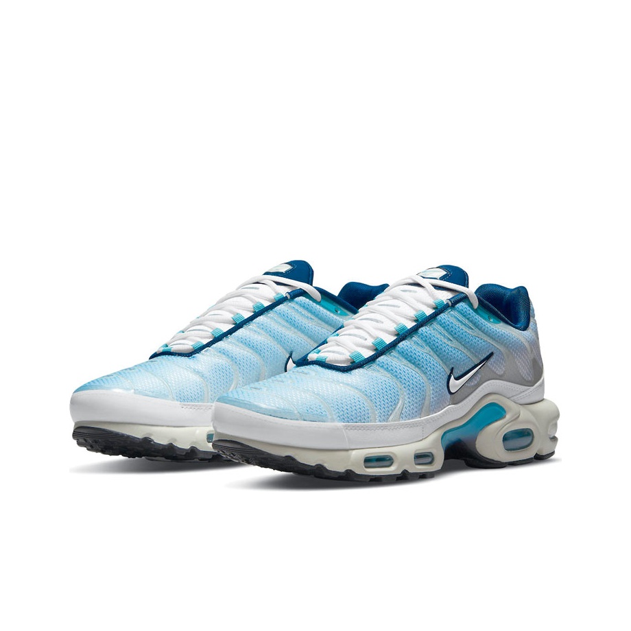 nike air max plus light blue