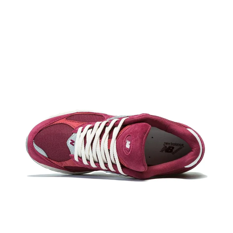 New Balance 2002R Bordeaux-3