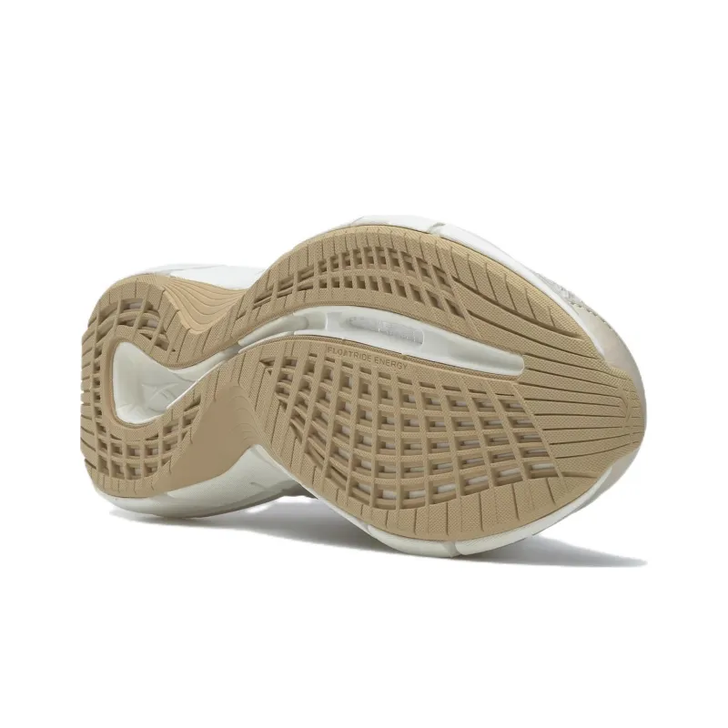 Reebok Women's Zig Kinetica 2.5 'Stucco Sahara' Women's-5