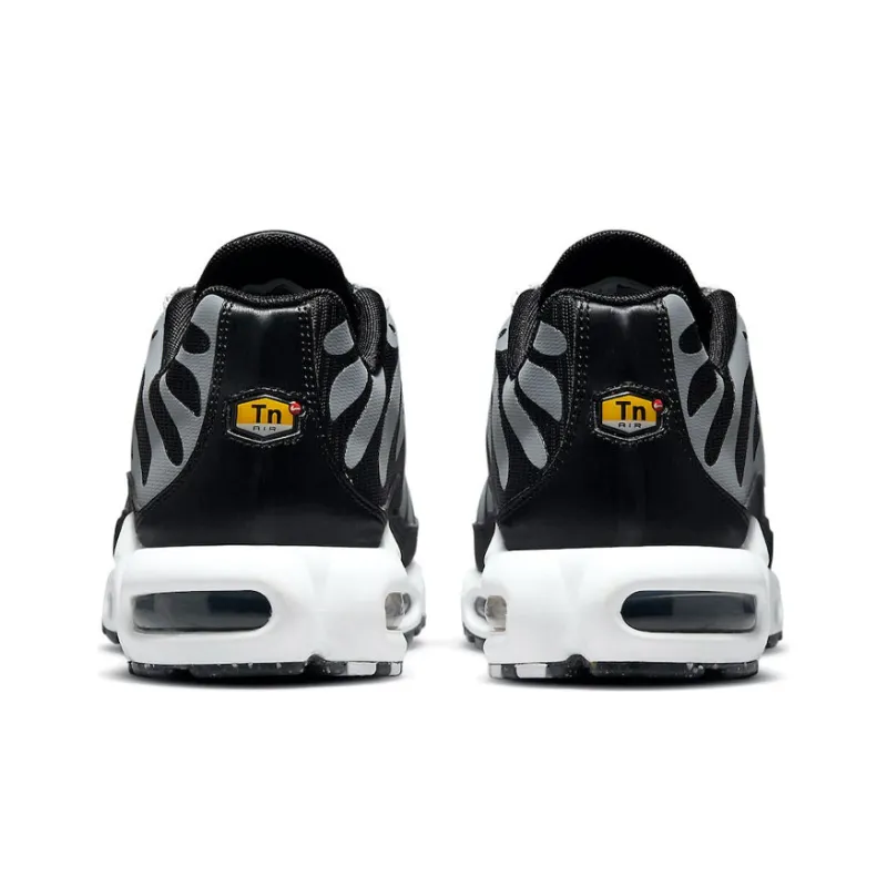 Nike Air Max Plus Grind Dark Smoke Grey-3