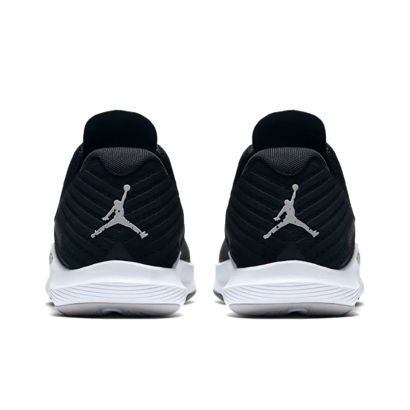 JORDAN Relentless Sports Shoes Black/White-4