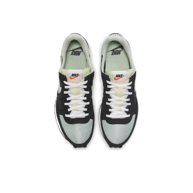 nike challenger og trainers in light grey