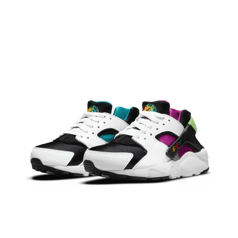 Nike Huarache Run Peace, Love, & Swoosh GS-2