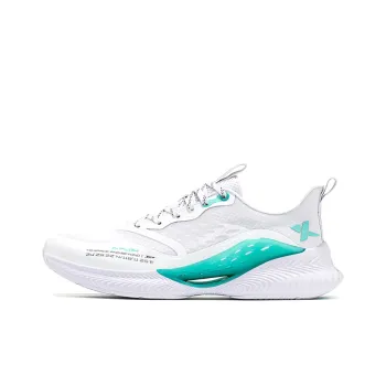 XTEP Qing Feng 4.0 Cushioning Anti Slip Wear Resistant Breathability Low Top Running Shoes White Green
