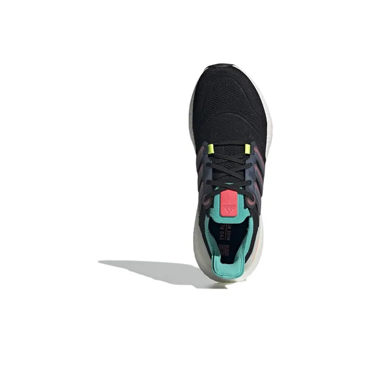 Adidas Ultra Boost 22 Black Turbo Mint Rust-4