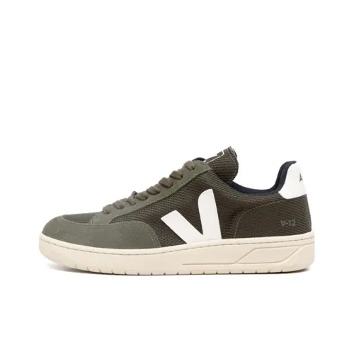 VEJA V-12 Skateboard Shoes Men Low-Top Green