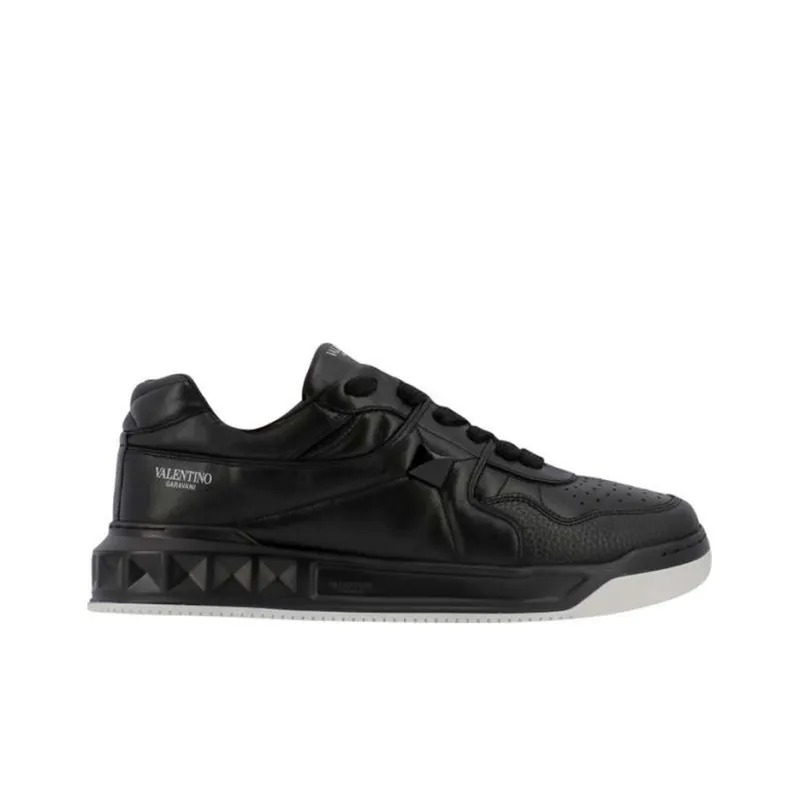 Valentino Rockstud Low Top Athletic Shoes Men's Black-1