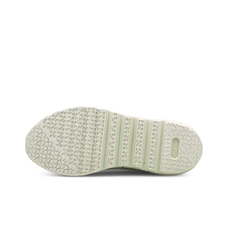 PUMA Calibrate Runner SP Cushioned Slip-Resistant Low-Top Running Shoes Women's White-4