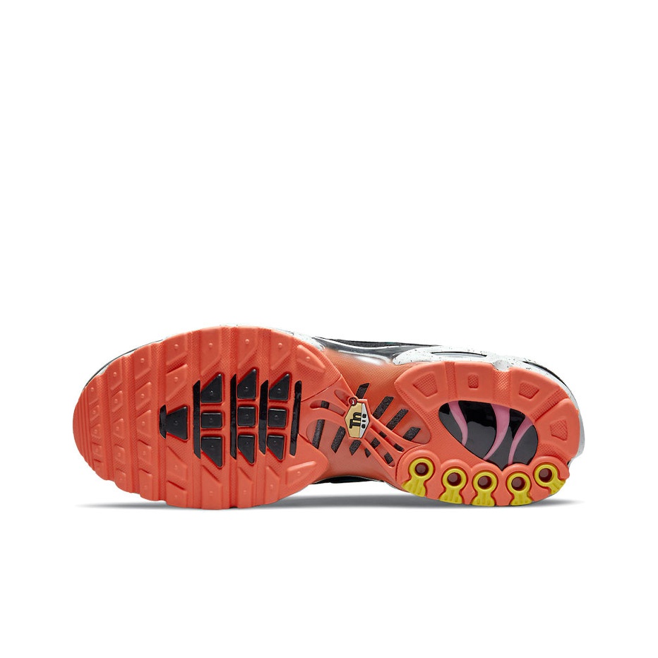 nike air max plus coral