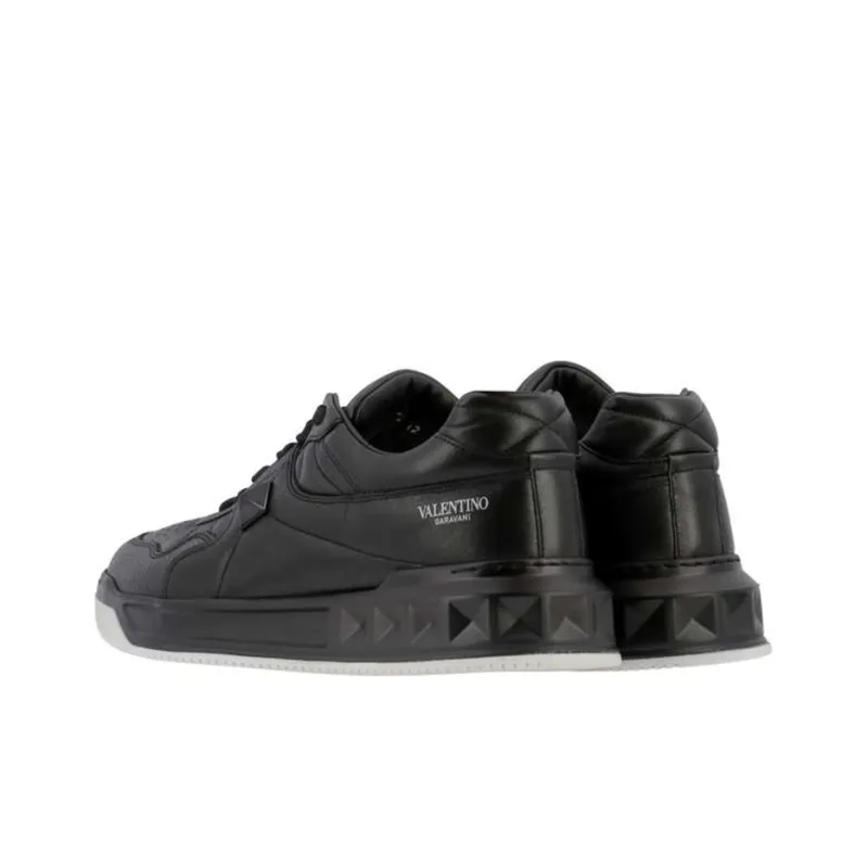Valentino Rockstud Low Top Athletic Shoes Men's Black-3