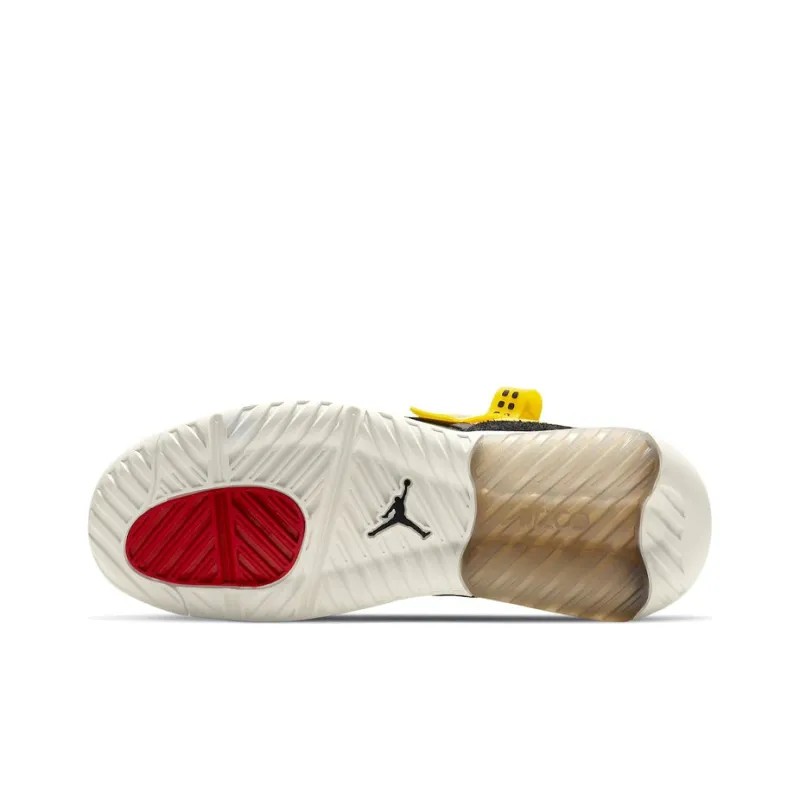 Jordan MA2 University Gold-5