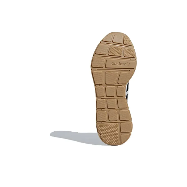 Adidas Swift Run Barrier Camo-5