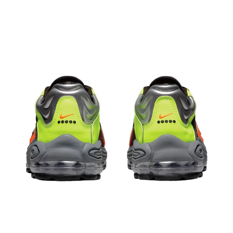 Nike Air Tuned Max Black Volt Orange-4