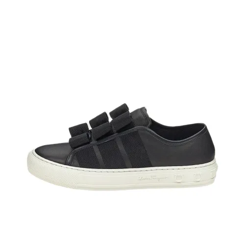 Ferragamo Vara Skateboard Shoes Women's Low-Top Black