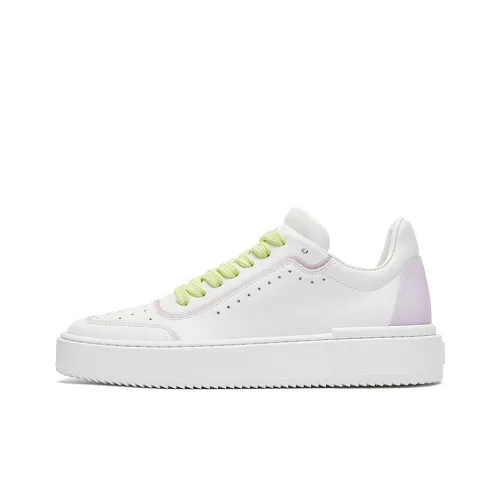 Stuart Weitzman Skateboard Shoes Women's Low-Top Light Purple